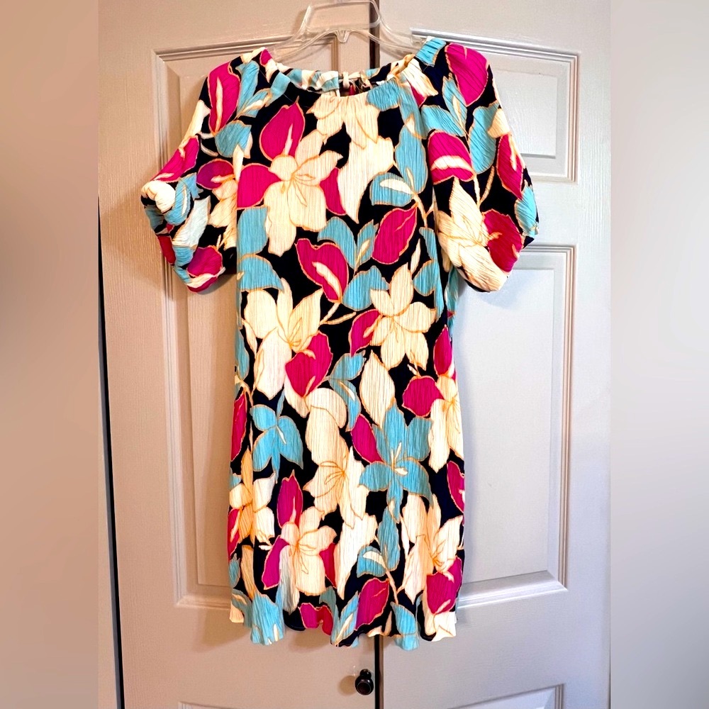 Easel Pink and Blue Puff Sleeve Sheath Dress